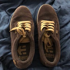 Etnies brown shoes